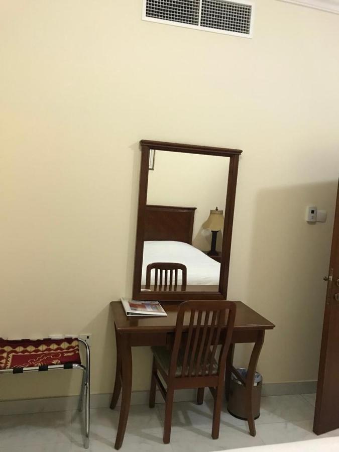Al Majarah Residence Шарджа Экстерьер фото