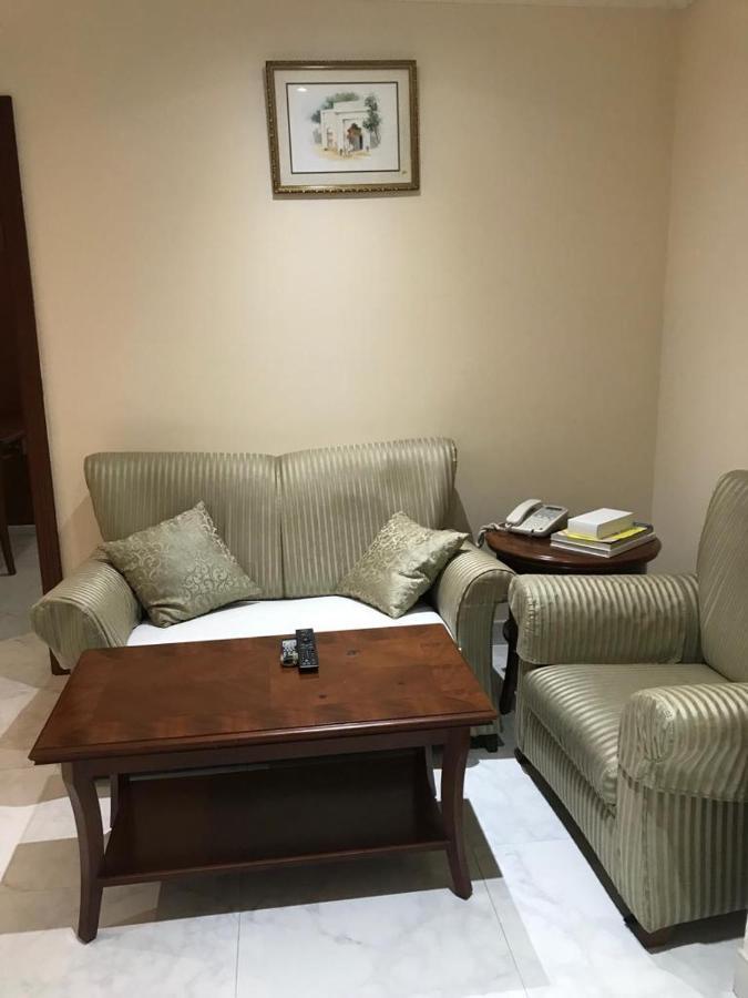 Al Majarah Residence Шарджа Экстерьер фото